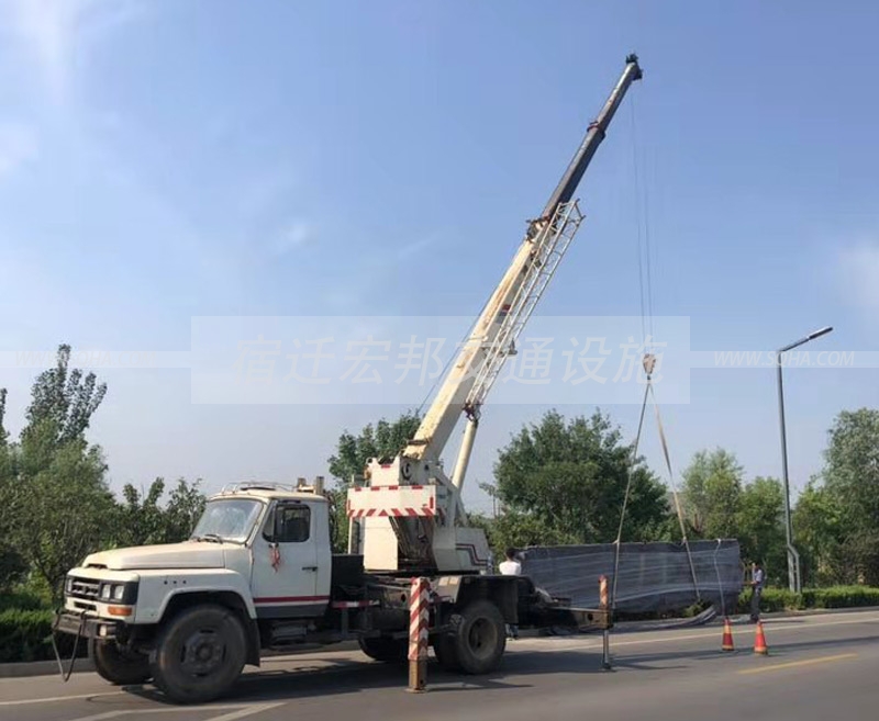 安徽公交站臺(tái)候車(chē)亭安裝實(shí)例