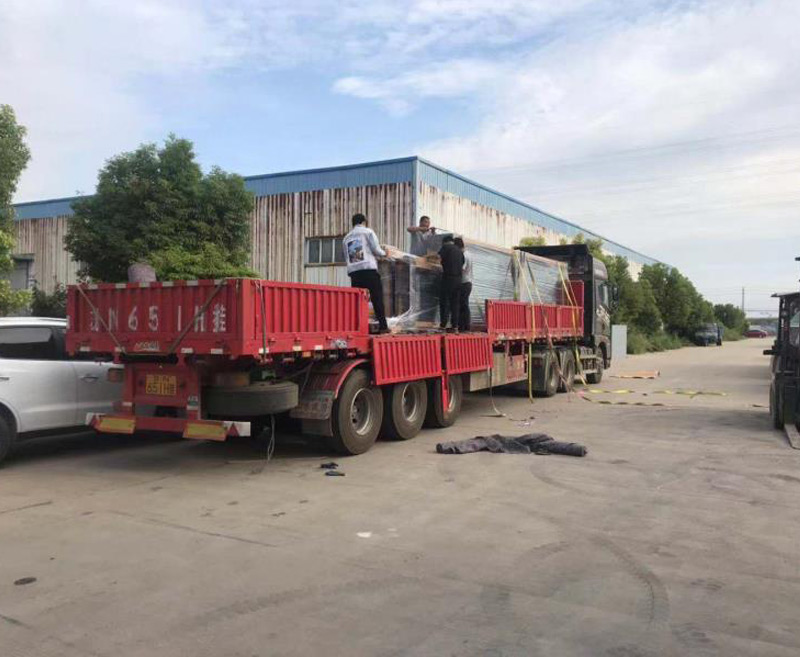 山東公交候車(chē)亭發(fā)貨